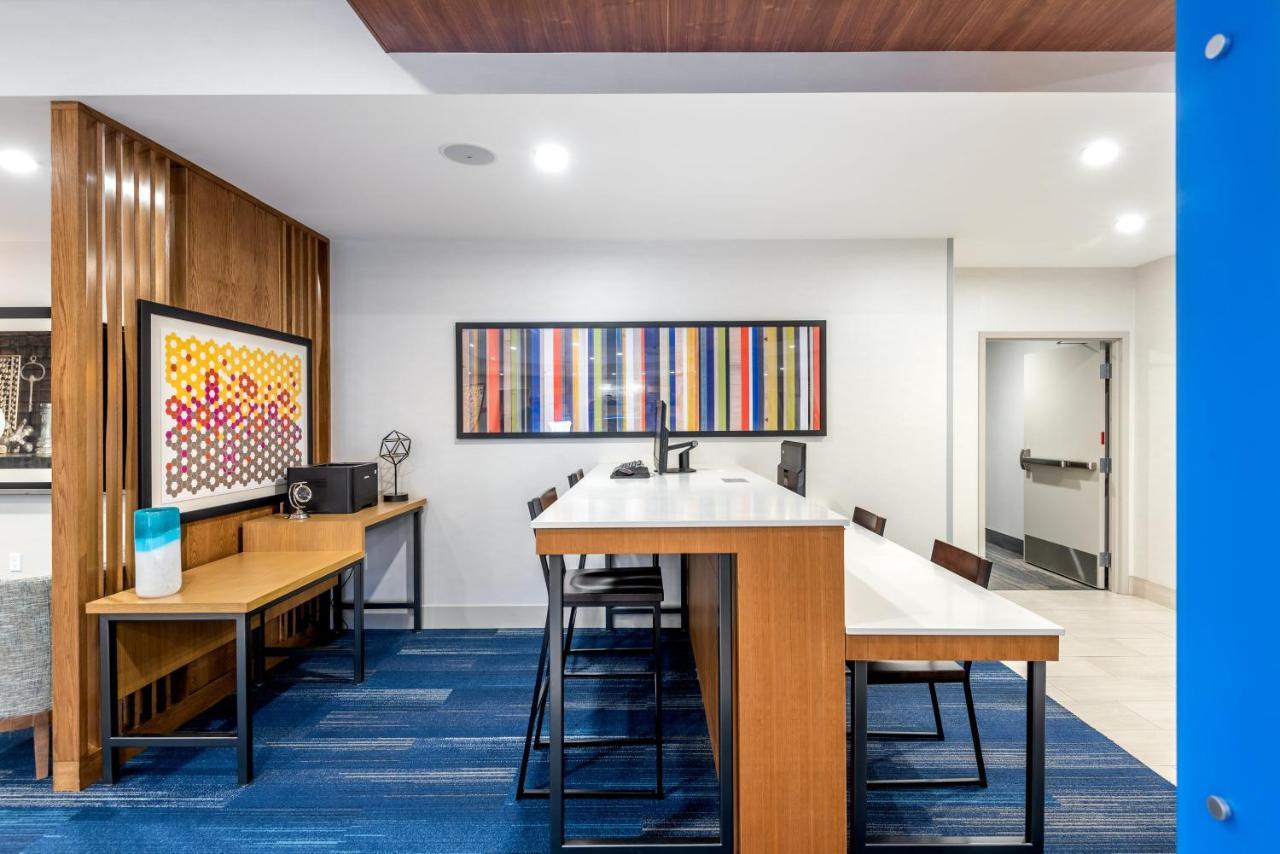 Holiday Inn Express & Suites Santa Ana - Orange County By Ihg Luaran gambar